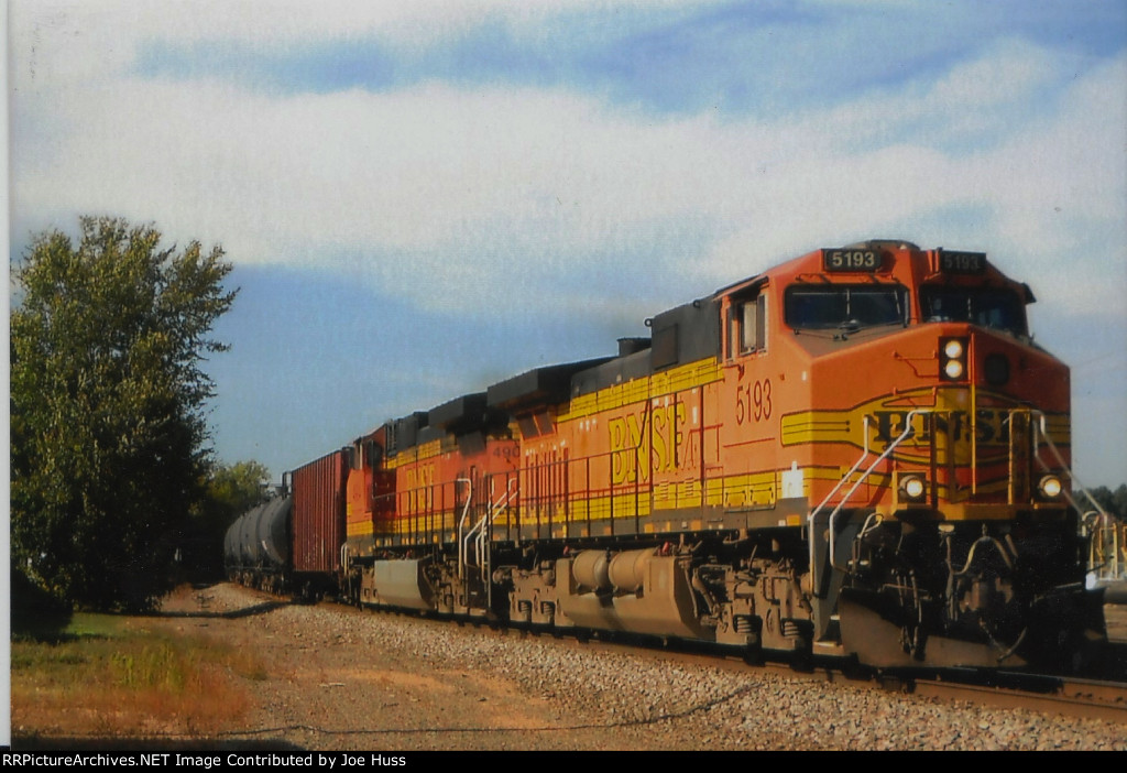 BNSF 5193 East